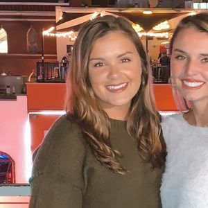 Meet your Posher, Carly